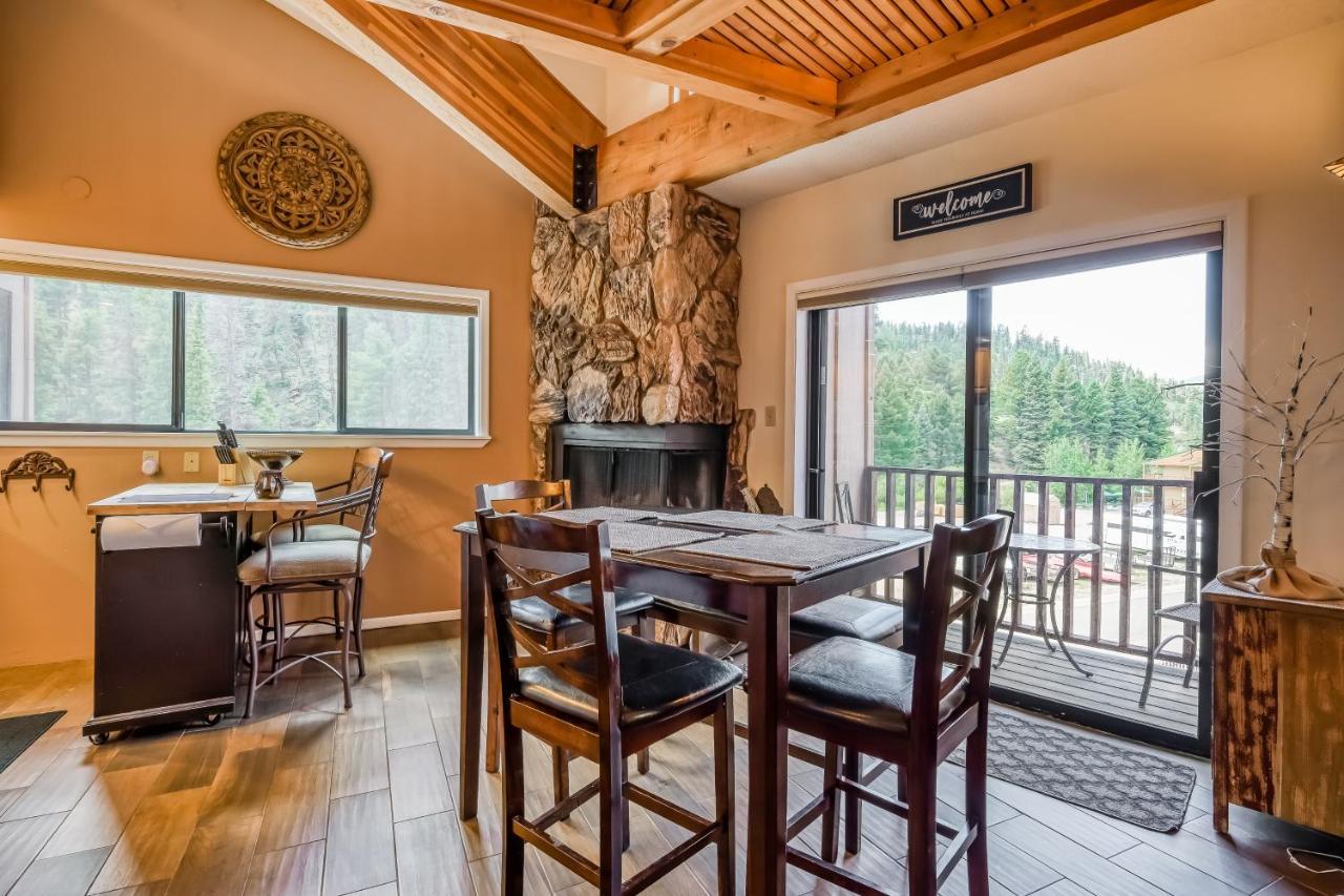 Lovely Lifts West Getaway Red River Exterior foto